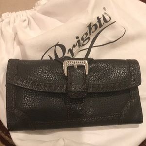 Brighton wallet
